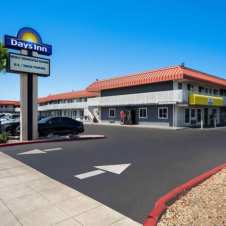Days Inn By Wyndham Fresno South Екстериор снимка