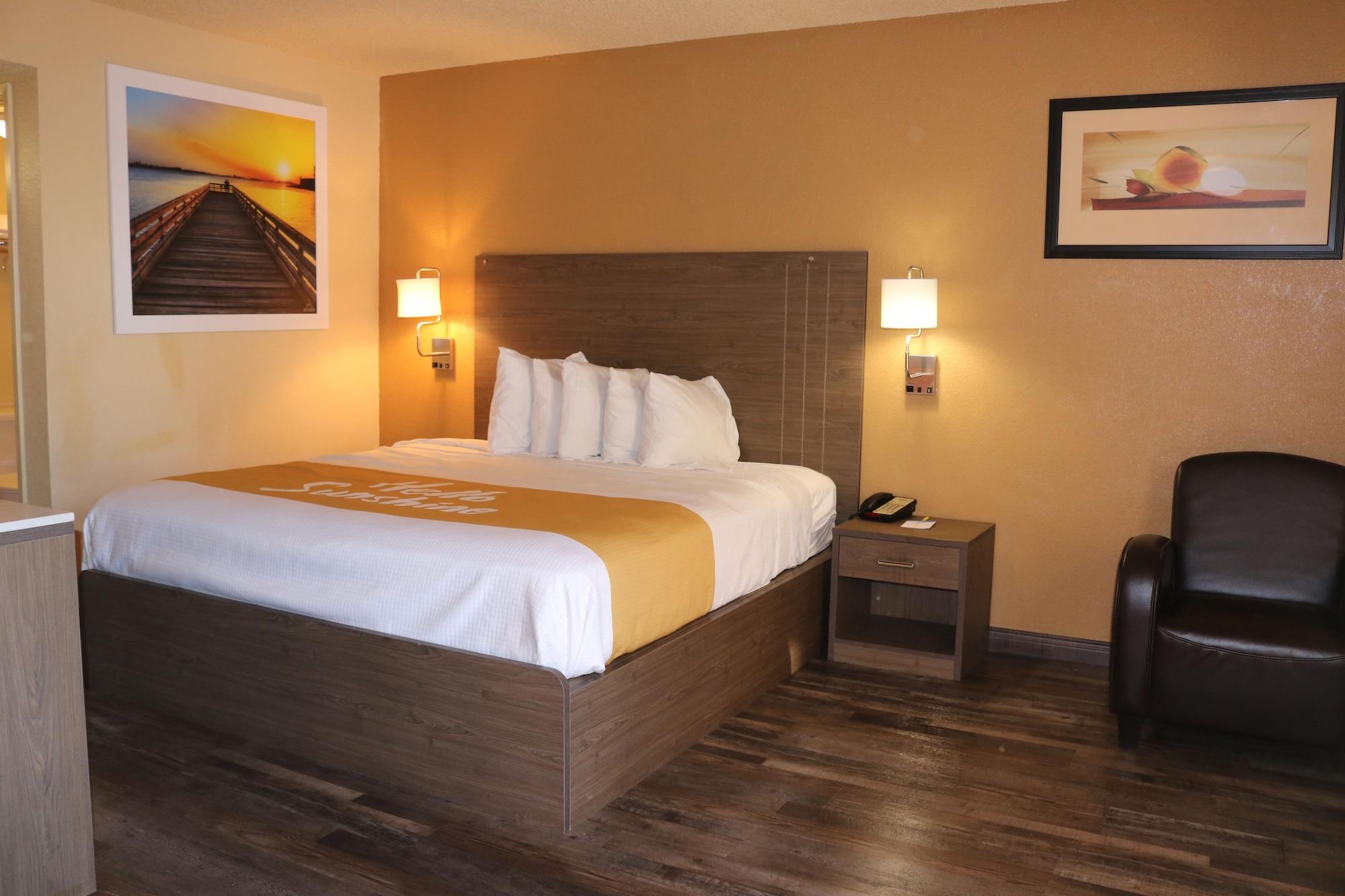 Days Inn By Wyndham Fresno South Екстериор снимка