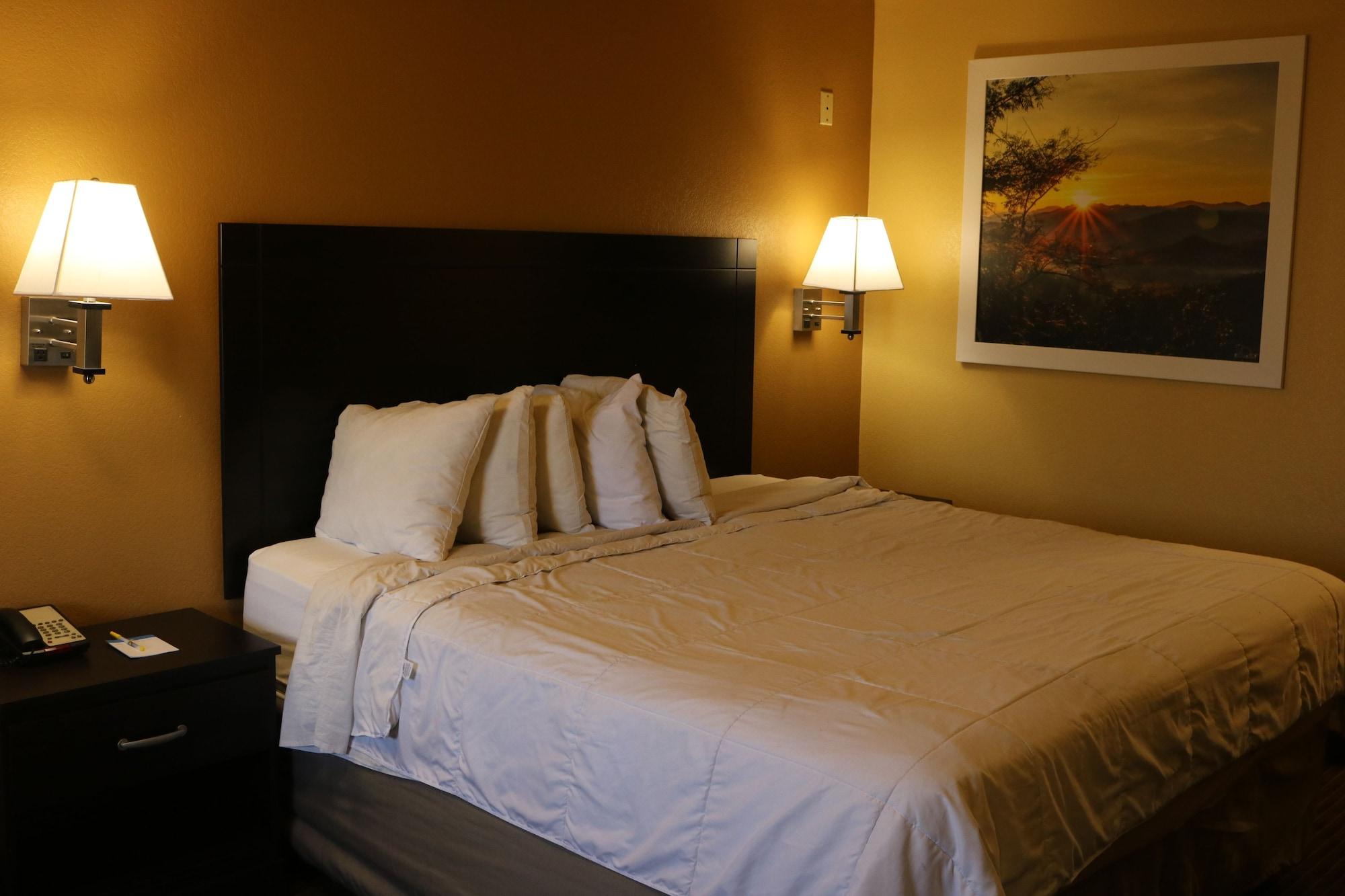 Days Inn By Wyndham Fresno South Екстериор снимка